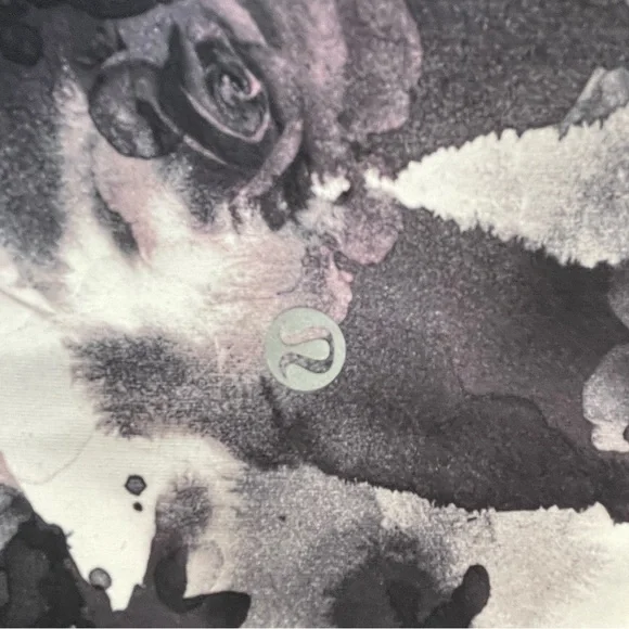 Lululemon leggings - Picture 2 of 3